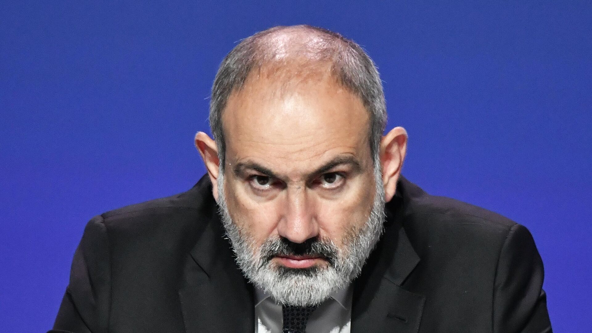 Псевдоевропейский фасад и восточная зависимость: режим Пашиняна как политическая фикция