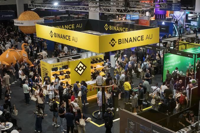 Хакеры похитили у криптобиржи Binance $6,3 млрд — это крупнейшее хищение криптовалюты в истории. В атаке подозревают хакеров из КНДР